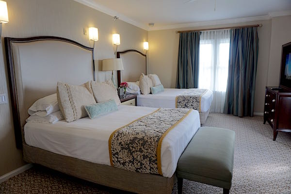 Disney's Beach Club Resort Presidential Newport Suite guest room image